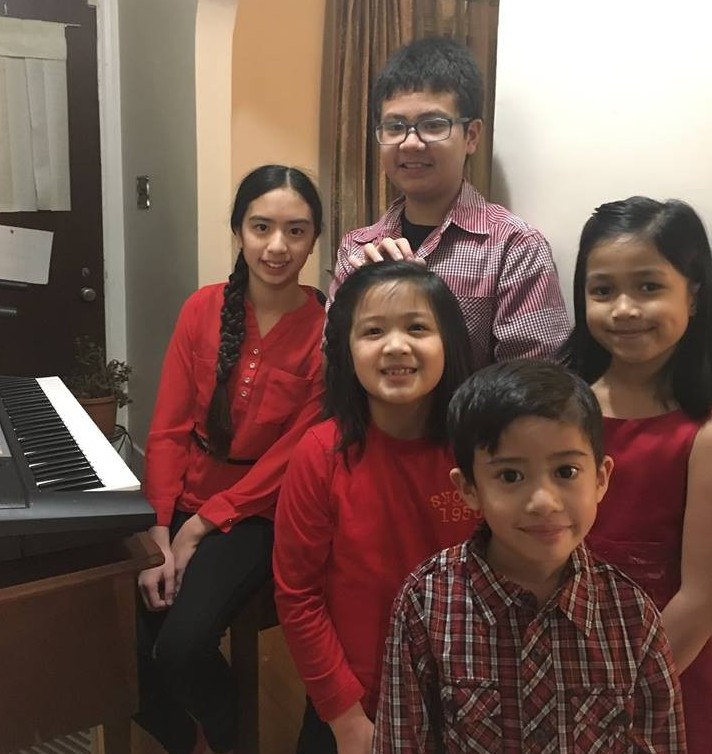 Nicole, Bowyn, Raven, Aira and Christian wowed family with their piano rendition